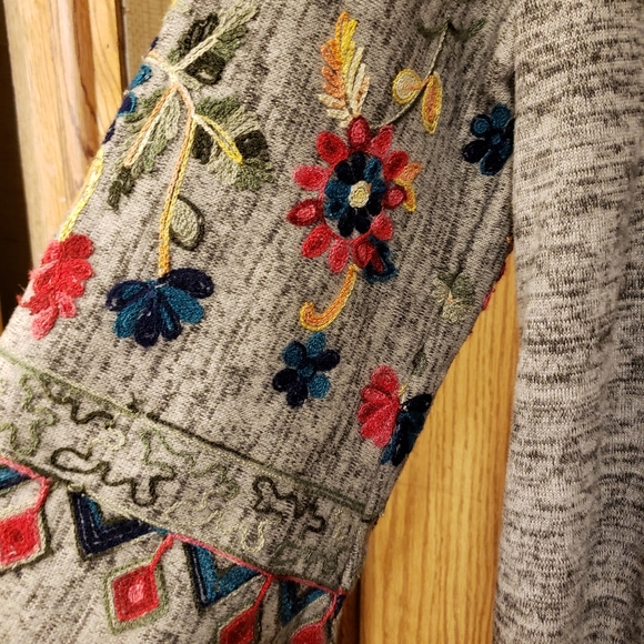 Fig and flower Boho embroidered top sz 1X - Picture 2 of 6